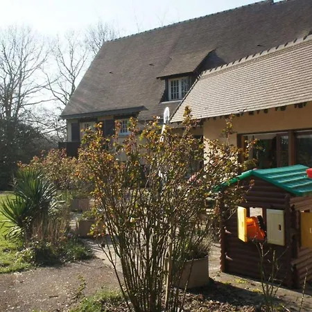 Villa De 5 Avec Piscine Interieure Sauna Et Terrasse A Renneville *
