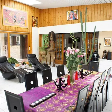 Villa De 5 Avec Piscine Interieure Sauna Et Terrasse A Renneville